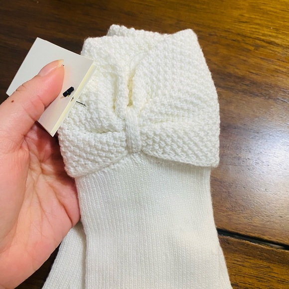 UGG Bow Tech Gloves - Picture 6 of 7